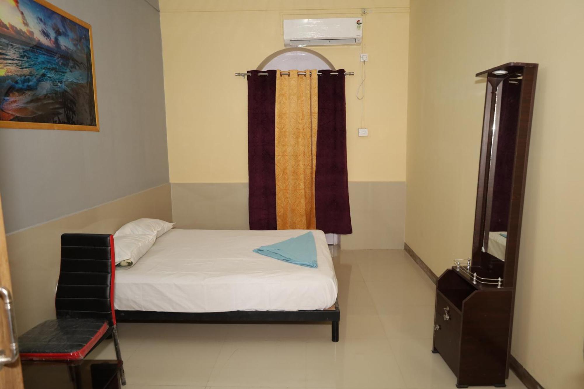 Отель Rail Nest Kharagpur Экстерьер фото